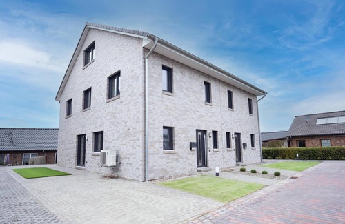 Albersdorf House | Spacious holiday/assembly house Wackenhuus 3 in Albersdorf for up to 6 people
