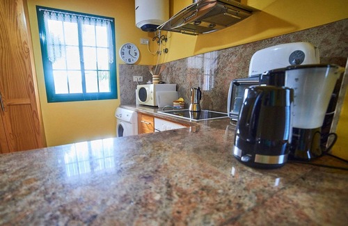 Villaverde House | Spacious Holiday Home in La Oliva
