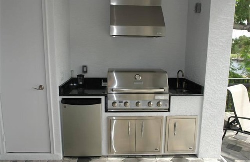 Yacht Club Villa | Spacious holiday villa in Yachtclub Area,