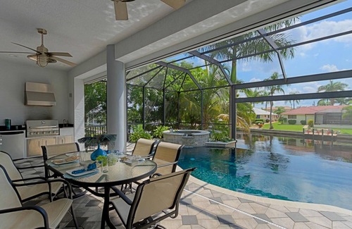 Yacht Club Villa | Spacious holiday villa in Yachtclub Area,