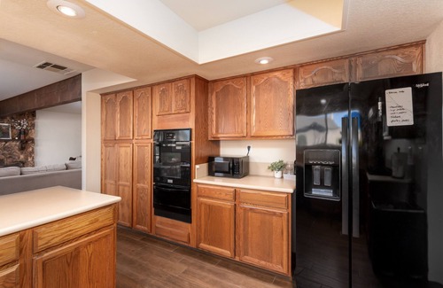Santa Maria House | Spacious home for friends & family perfectly located. Pet friendly! EV Charger!