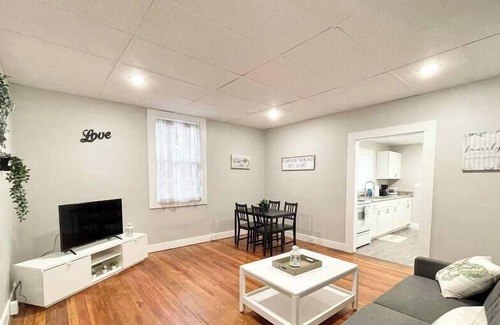 Franklin House | Spacious Home in Downtown Franklin