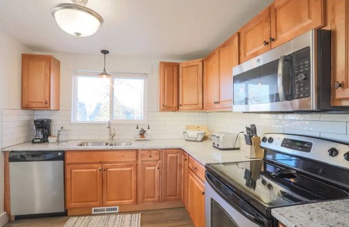 Loveland House | Spacious Home in the Heart of Loveland! Pet Friendly