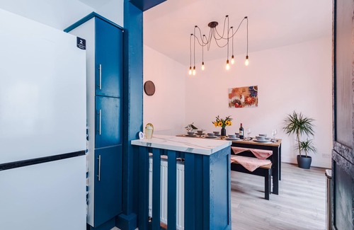 Anfield House | Spacious Home, Sleeps 7 in the heart of Anfield!