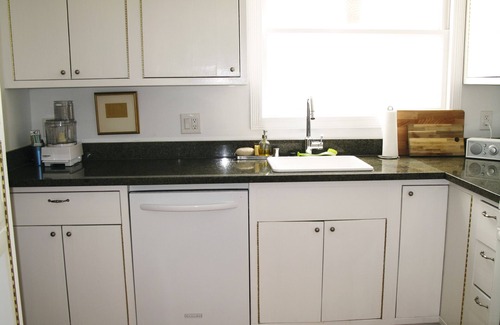 College Hill House | Spacious home. Stunning yard/decks. 3 bedrooms, including en suite. Near BART.