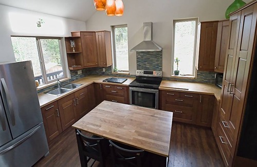 Taghum House | Spacious home w/ beautiful views at the end of a private road.