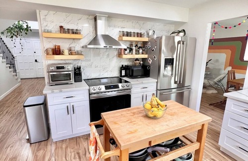 Orcutt House | Spacious home w/hot tub & sauna. Walking distance to Old Town Orcutt