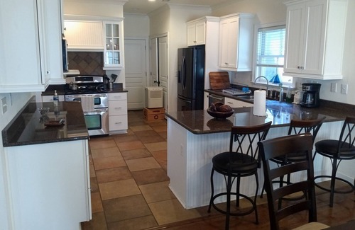 Northeast Virginia Beach House | Spacious home with 3 large BRs, clean and comfortable w/8-min walk to the beach.