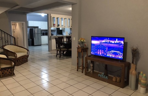 Rosarito House | Spacious Home with AC - 5 Minutes from Downtown