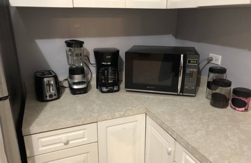 Rosarito House | Spacious Home with AC - 5 Minutes from Downtown