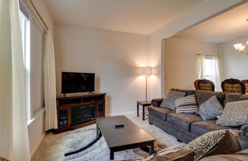Brownsburg House | Spacious Home with Fireplace - Near Golf!
