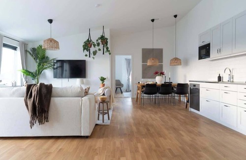 Bastad Condo | Spacious Home with Workspace and Cozy Balcony