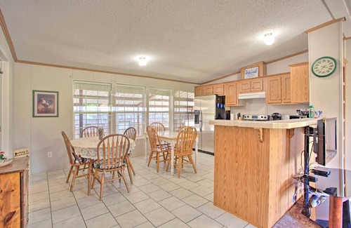 Custer County House | Spacious House ~ 1 Mi to Lake & Boat Ramp!
