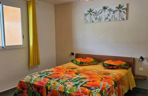 Bas Vent House | Spacious House in Deshaies with Shared Pool