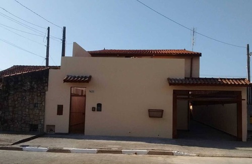Jardim Primavera House | Spacious house on Indaiá Beach in Caraguatatuba
