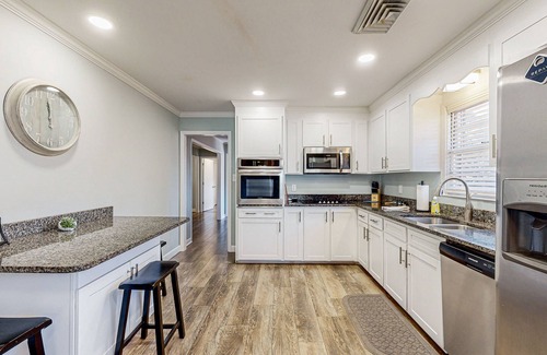 Little River House | Spacious house with game room, W/D, central A/C, close to beach