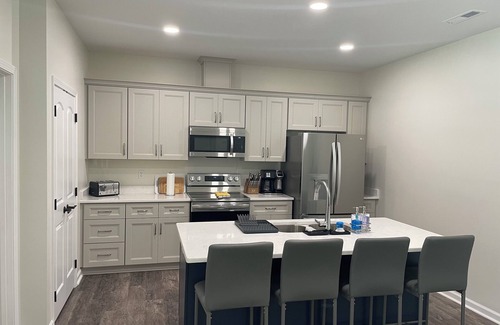 Southern Pines House | Spacious house with pool less than 5 miles from the village of Pinehurst
