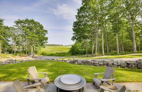 Kennebunkport House | Spacious Kennebunkport Home with View, 2 Mi to Beach