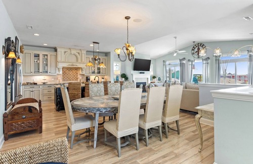 Kure Beach House | Spacious Kure Beach home for Reunions & Families, with Pool & Steps to the Ocean