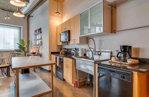 The Gulch Apartment | Spacious Loft in Nashville Gulch Neighborhood!