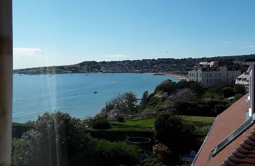 Swanage Apartment | Spacious Maisonette nr Beach with Seaviews only 29th August, Oct HT+ Xmas/NY