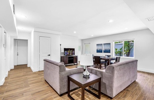 El Portal House | Spacious Miami Home by the River, Perfect Location
