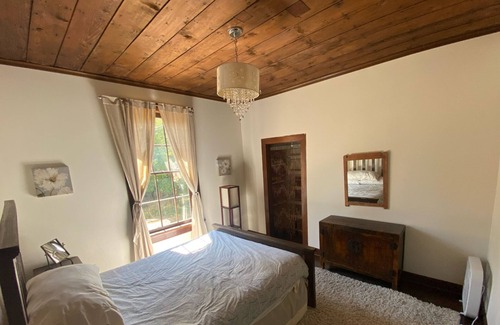 Salt Spring Island Other | Spacious Modern-Rustic Farmhouse