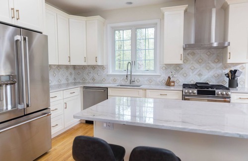Saratoga Springs House | Spacious & modern minutes to Racetrack & Downtown