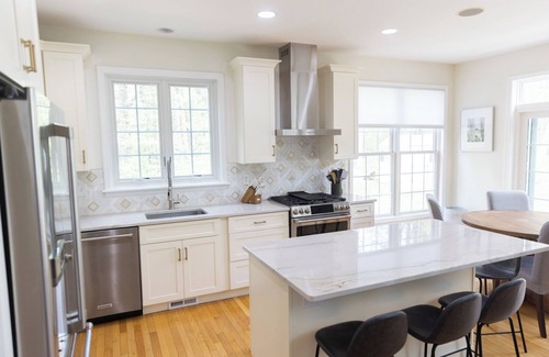 Saratoga Springs House | Spacious & modern minutes to Racetrack & Downtown