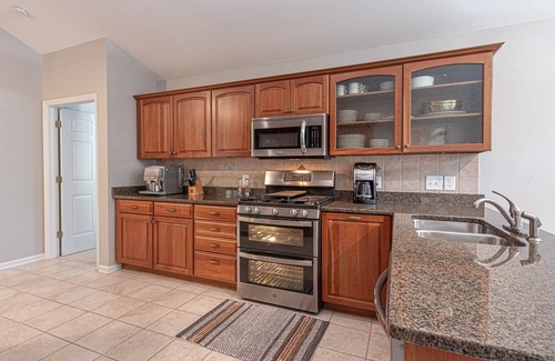 Pinehurst House | Spacious, modern, comfortable & 0.6 miles to everything in the Historic Village.