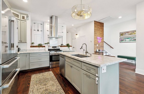 Saint Claude House | Spacious Modern New Orleans Retreat