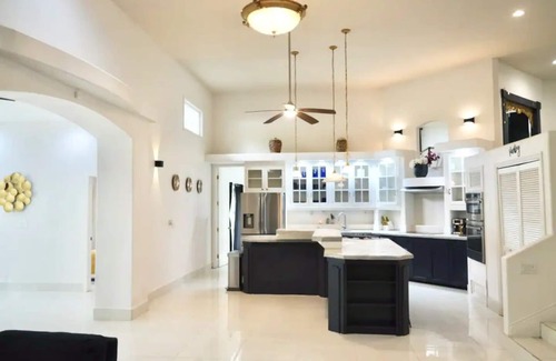 Leilani Estates House | Spacious & Modern Pāhoa Retreat Near Kehena Beach!
