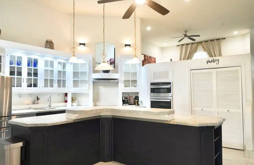 Leilani Estates House | Spacious & Modern Pāhoa Retreat Near Kehena Beach!