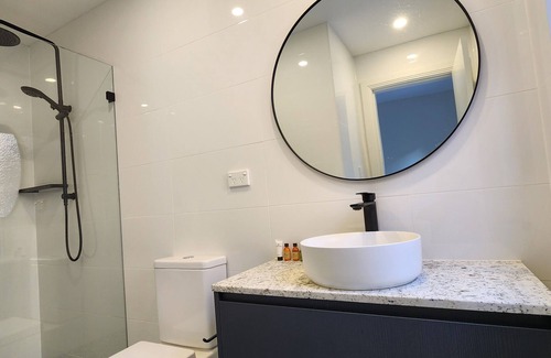 Camperdown House | Spacious & Modern Private Rooms in Camperdown - Close to City and Universities