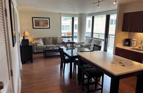 North Rosslyn Apartment | Spacious NEW 2BR/2BA furnished VA/DC area. Top-Notch Amenities!