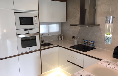 Guardamar del Segura Apartment | Spacious new 3 bed 2 bath luxury apartment with garage + storage room + terrace + solarium 81m²