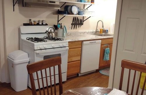 Bellepoint Apartment | Spacious New River View, fenced yard, pets welcome, sleeps 5 adults.