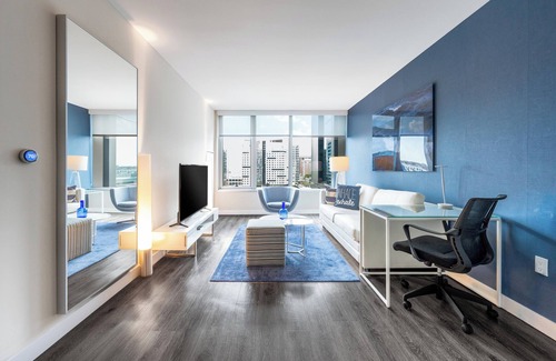 Seaport District Apartment | Spacious One Bedroom in Luxury Boston Building