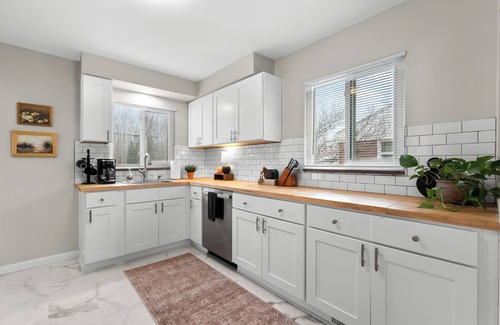 Livonia House | Spacious Pet Friendly Home With Theater/Game Room
