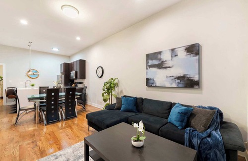 Heart of Chicago Apartment | Spacious Pilsen 4 Bed 4 Bath Family Retreat