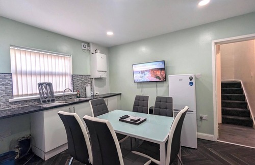 Clayton House | Spacious Powell Home Sleeps 11 6 bed 1,5 bath
