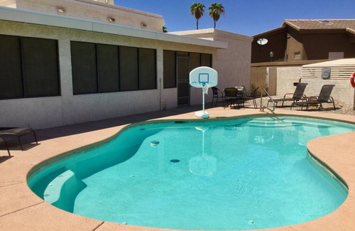 Lake Havasu City House | SPACIOUS PRIVATE 3 BEDROOM HOME, HEATED POOL. NEAR LAKE & BRIDGE, SHADED PATIO
