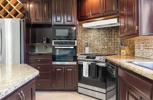 Tulare House | Spacious Private Getaway in Tulare Near Sequoia NP