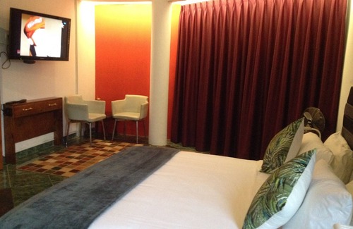 Salatiga Bed & Breakfast | Spacious private room in local and green environment