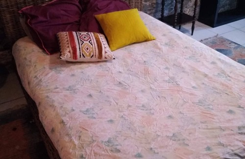 Le Minihic-sur-Rance Bed & Breakfast | Spacious room with direct access, right in the center, 5 minutes from the beach