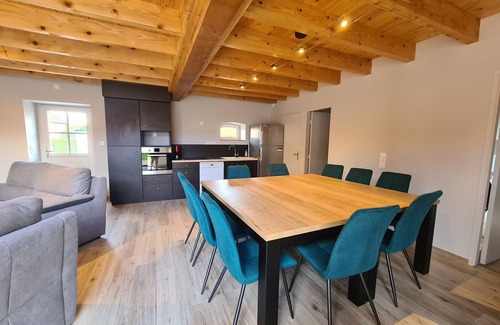 Le Magny House | Spacious Renovated Cottage for 20, Near George Sand's Home, Golf & Lake, 4-Star Amenities