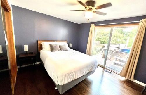 Esperance House | Spacious Retreat w/Hot Tub. Perfect for Families