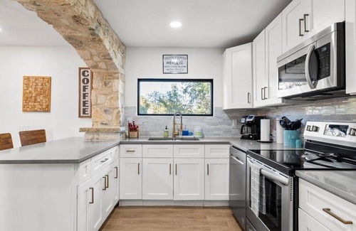 Lodge Acres House | Spacious Retreat w/Indoor + Outdoor Entertainment