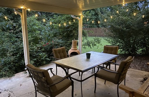 Claiborne House | Spacious room in quiet subdivision