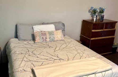 Selma House | Spacious Room with Concierge Services